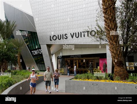 louis vuitton roermond outlet